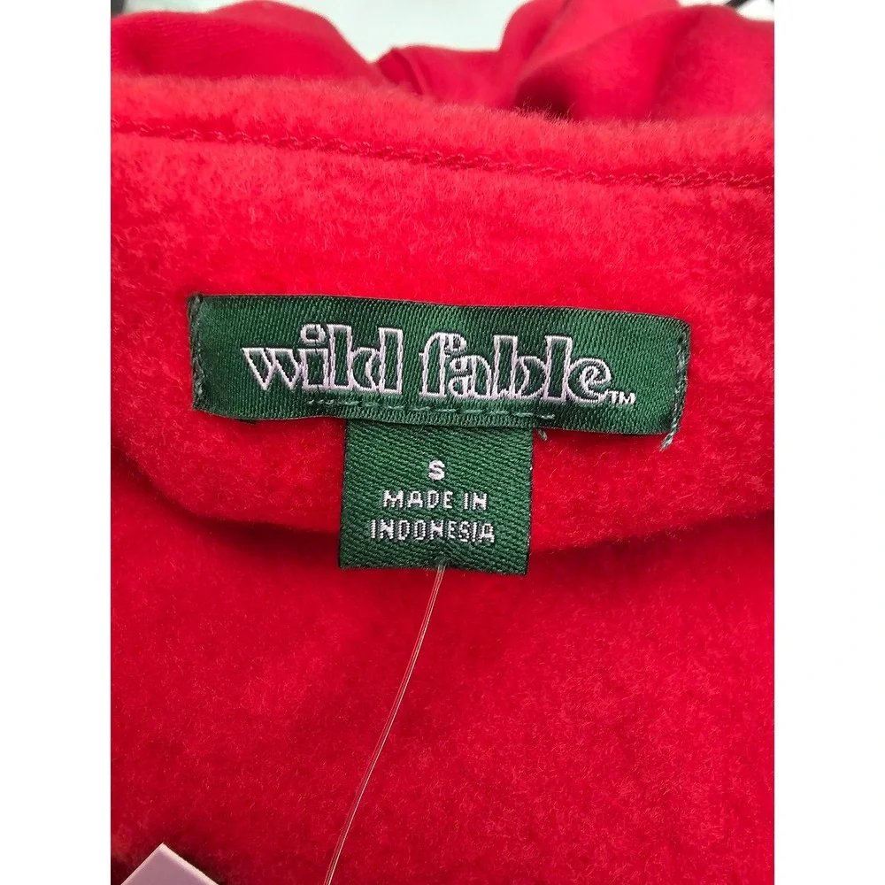 Wild Fable Hard Pass Heart Sweatshirt Riviera Red Boat Neck Pullover Small NEW - Picture 4 of 7